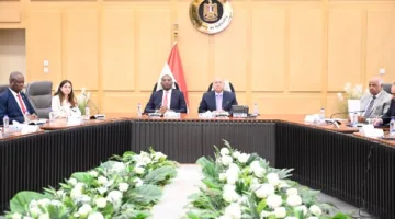 كمال الوزير يناقش تعزيز الشراكة في مجالات النقل والبنية التحتية بين مصر والكونغو