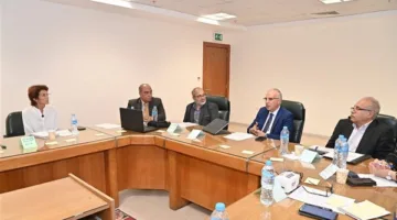 مصر تبدأ مشروعاً مبتكراً لحماية شواطئ كفر الشيخ باستخدام رمال بحرية صديقة للبيئة