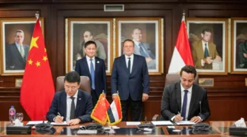 محافظ البنك المركزي المصري يلتقي بنظيره الصيني ويشهد توقيع ثلاث اتفاقيات للتعاون المشترك