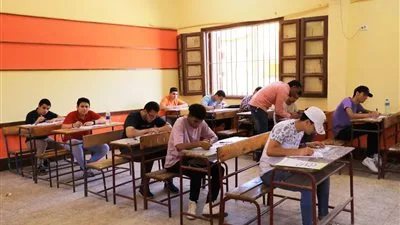 الثانوية العامة تحت مجهر التقييم: أسئلة حول تغييرات الامتحانات القادمة الثانوية العامة تحت مجهر التقييم: أسئلة حول تغييرات الامتحانات القادمة