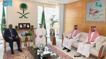 المندوب الدائم للمملكة في الجامعة العربية يستقبل السفير الصومالي