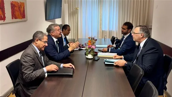وزير البترول يناقش مع “توتال” فرص توسيع الاستثمارات ودمج الحقول القبرصية مع الشبكة المصرية وزير البترول يناقش مع “توتال” فرص توسيع الاستثمارات ودمج الحقول القبرصية مع الشبكة المصرية