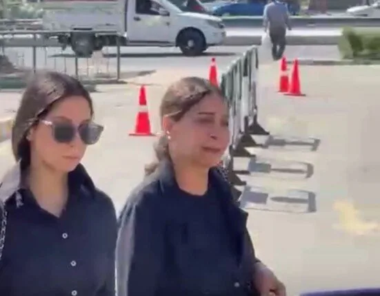 من بينهم محمد هنيدي.. فنانون يشاركون في وداع سامح عبد العزيز.
