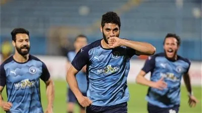 علي جبر: بيراميدز لديه أقوى تشكيلة في إفريقيا.. و”أسباب خارجية” وراء خسارتنا في الدوري والكأس علي جبر: بيراميدز لديه أقوى تشكيلة في إفريقيا.. و”أسباب خارجية” وراء خسارتنا في الدوري والكأس