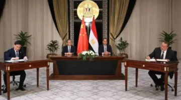مدبولي ولى تشيانج يوقعان مجموعة من الوثائق لتعزيز الشراكة بين مصر والصين.