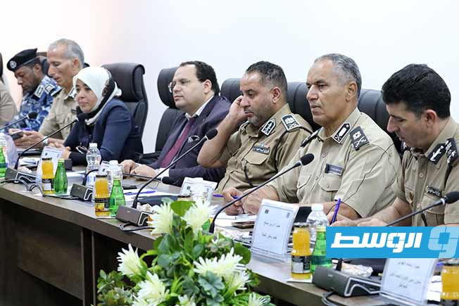 جانب من اجتماع بوزارة الداخلية بحكومة «الوحدة الوطنية الموقتة» مع وفد أوروبي رفيع المستوى في طرابلس، الخميس 10 يوليو 2025 (وزارة الداخلية)