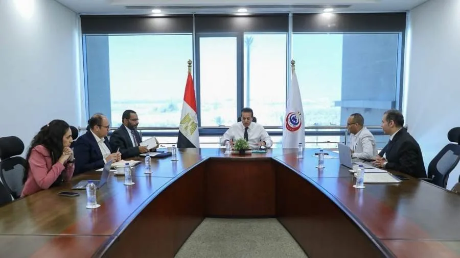 وزير الصحة يناقش توسيع الخدمات الطبية في إطار مبادرة رئيس الجمهورية لتعزيز صحة المرأة وزير الصحة يناقش توسيع الخدمات الطبية في إطار مبادرة رئيس الجمهورية لتعزيز صحة المرأة