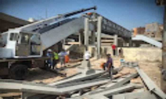 محافظ القليوبية يراقب تقدم أعمال تحديث جسر المشاة في وابور الثلج ببنها محافظ القليوبية يراقب تقدم أعمال تحديث جسر المشاة في وابور الثلج ببنها
