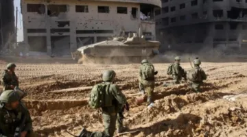 اشتباكات مسلحة بين الجيش الإسرائيلي والفصائل الفلسطينية في خان يونس وانهيار مبنى ملغوم على قوة عسكرية إسرائيلية