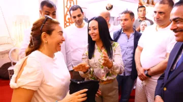 وزيرة التضامن ت inaugurate فعاليات معرض “ديارنا للحرف اليدوية والتراثية” في الساحل الشمالي (صور)