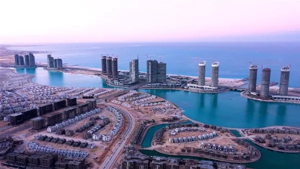 مطار العلمين.. مدخل ساحل البحر الأبيض المتوسط نحو السياحة الفاخرة مطار العلمين.. مدخل ساحل البحر الأبيض المتوسط نحو السياحة الفاخرة
