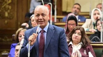 مصطفى بكري: “مصر تحتوي على 4 شركات اتصالات، ولا يمكن تحميل مسؤولية حريق سنترال رمسيس على طرف واحد”