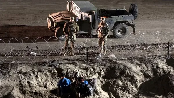 أمريكا تعيد إغلاق حدودها الجنوبية بعد اكتشاف طفيلي يأكل اللحم في شمال المكسيك أمريكا تعيد إغلاق حدودها الجنوبية بعد اكتشاف طفيلي يأكل اللحم في شمال المكسيك
