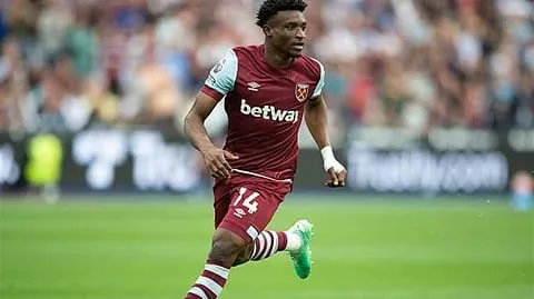 توتنهام يعلن عن إتمام صفقة انتقال اللاعب الغاني محمد قدوس. توتنهام يعلن عن إتمام صفقة انتقال اللاعب الغاني محمد قدوس.