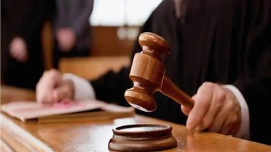 عشر سنوات سجن لمتهم في قضية قتل وإصابة آخرين في قليوب عشر سنوات سجن لمتهم في قضية قتل وإصابة آخرين في قليوب