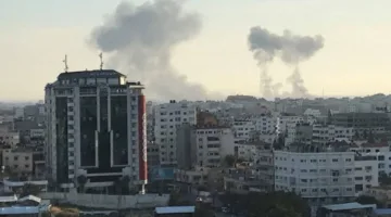 الأمم المتحدة تعلن عن وصول أول شحنة من الوقود إلى قطاع غزة بعد انقطاع دام أكثر من أربعة أشهر.
