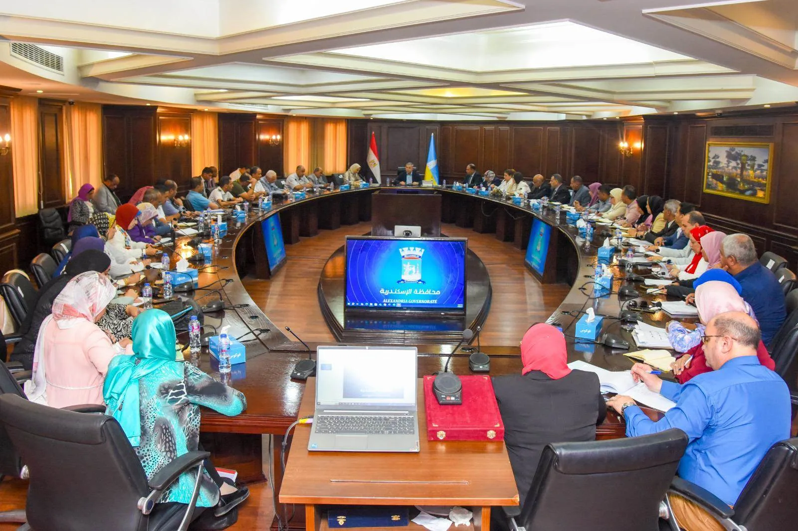 محافظ الإسكندرية: تمكنا من استرجاع 62 مليون جنيه شهريًا نتيجة سرقات الكهرباء محافظ الإسكندرية: تمكنا من استرجاع 62 مليون جنيه شهريًا نتيجة سرقات الكهرباء