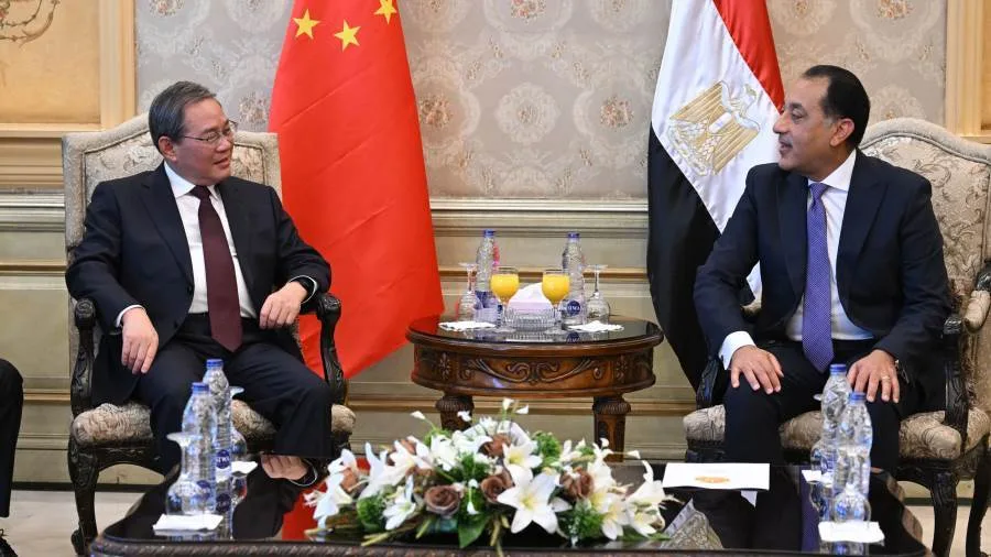 مدبولي ورئيس مجلس الدولة الصيني يقودان اجتماعًا لبحث القضايا المشتركة مدبولي ورئيس مجلس الدولة الصيني يقودان اجتماعًا لبحث القضايا المشتركة