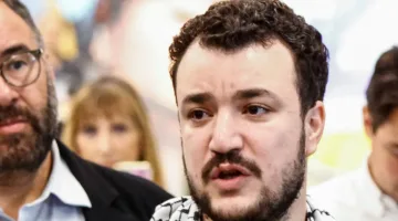 ناشط دعمًا لفلسطين يطلب من إدارة ترامب 20 مليون دولار