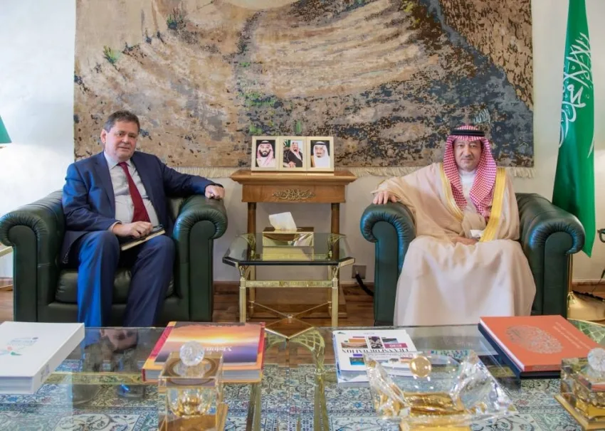 نائب وزير الخارجية يلتقي بسفير المملكة المتحدة بمناسبة انتهاء مهامه في المملكة نائب وزير الخارجية يلتقي بسفير المملكة المتحدة بمناسبة انتهاء مهامه في المملكة