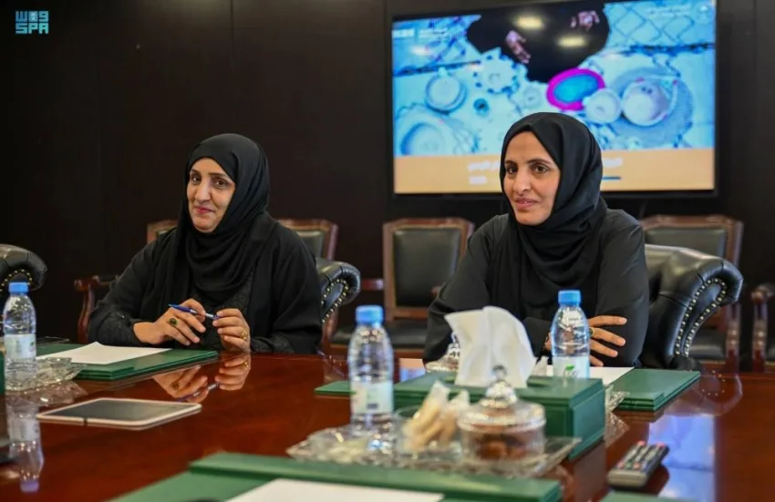 العطاس يستكشف طرق تعزيز التعاون مع فتيات مأرب