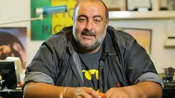 أحمد زاهر يعبر عن حزن كبير لفقدان سامح عبد العزيز بكلمات مؤثرة. أحمد زاهر يعبر عن حزن كبير لفقدان سامح عبد العزيز بكلمات مؤثرة.