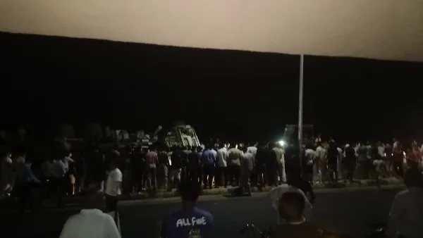 مصرع سائق جراء انقلاب شاحنة محملة بالخرسانة في سفاجا مصرع سائق جراء انقلاب شاحنة محملة بالخرسانة في سفاجا