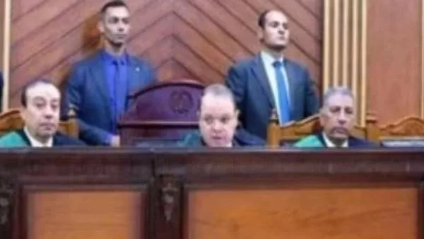 جلسة المرافعة لإعادة محاكمة 5 متهمين في قضية «الخلية الإعلامية» غدًا جلسة المرافعة لإعادة محاكمة 5 متهمين في قضية «الخلية الإعلامية» غدًا