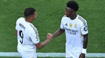 ريال مدريد يعتزم معاقبة مبابي وفينيسيوس بسبب ضعف الأداء الدفاعي