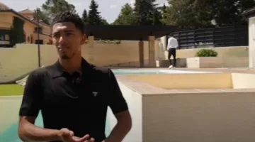 جود بيلينغهام يشيّد قصرًا يتضمن صالونًا للحلاقة وغرفة للجوائز.