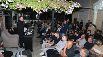 تجمع تأبيني كبير في منزل آل كرشت في البازورية