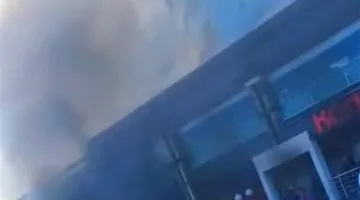 نشوب حريق بالقرب من فندق معروف على الساحل في الإسكندرية