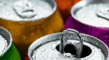 المياه الغازية على معدة فارغة: فوائد صحية محتملة مع بعض الإرشادات.