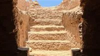 اكتشاف موقع تاريخي قريب من ضريح الآغاخان في أسوان