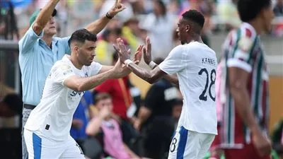 الهلال السعودي يكرم عبد الرزاق حمد الله بمكافأة كأس العالم للأندية رغم دوره المحدود.