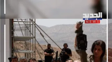يسلّمون أسلحتهم وينهون 40 عامًا من النزاع! (فيديو)
