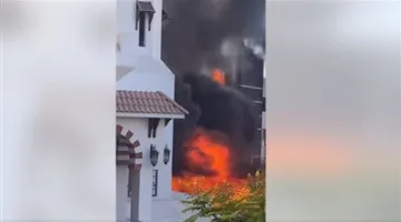 حريق يندلع في مبنى “دبي مول” بمدينة الشيخ زايد.. ورجال الإطفاء يتدخلون للسيطرة على النيران