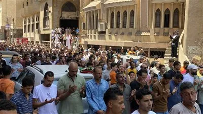 انتهاء صلاة الغائب على الشهيد أحمد حمدي في السنبلاوين.. وممثل الإفتاء: ابنوا لعبدي منزلًا في الجنة انتهاء صلاة الغائب على الشهيد أحمد حمدي في السنبلاوين.. وممثل الإفتاء: ابنوا لعبدي منزلًا في الجنة