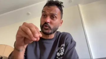 هل يمكنني الظهور في فيديو أبكي؟ طليقة إبراهيم سعيد تعبر عن انفعالها على الهواء