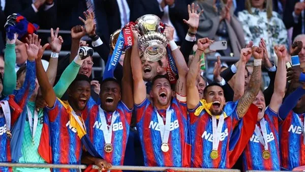 بسبب تعارض الملكية.. كريستال بالاس يغادر الدوري الأوروبي.