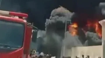 10 سيارات إطفاء للسيطرة على حريق في مصنع كيميائي بمدينة بدر