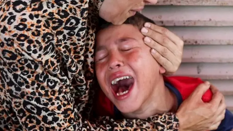 ما تأثير “الضربة الجوية الإسرائيلية” على 8 أطفال في دير البلح؟ ما تأثير “الضربة الجوية الإسرائيلية” على 8 أطفال في دير البلح؟