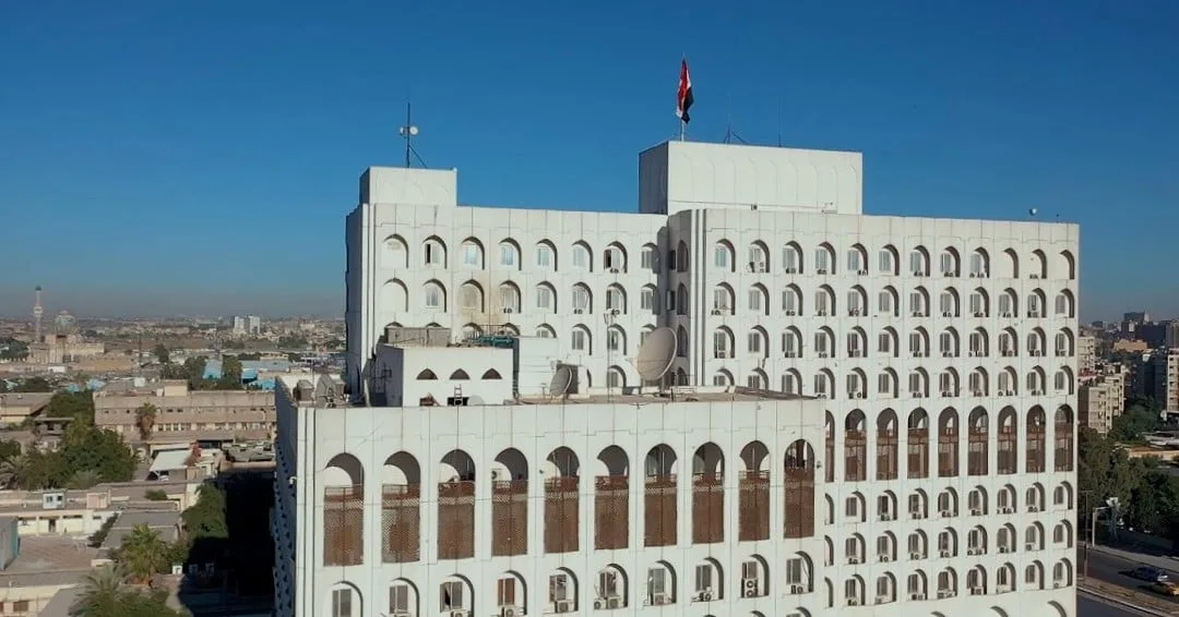 العراق يرحب ببدء حزب العمال الكردستاني “بي كا كا” بتسليم أسلحته العراق يرحب ببدء حزب العمال الكردستاني “بي كا كا” بتسليم أسلحته