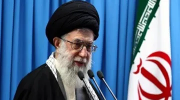السيد الخامنئي: إمكانية استهداف قاعدة العديد الأمريكية مرة أخرى
