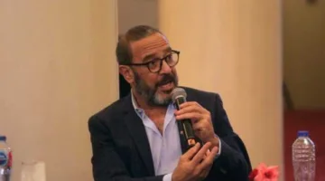 أشرف عبد الباقي: «سوكسيه» مبادرة لتعزيز مهارات فرق الهواة وتحقيق حلم الأداء على المسرح.