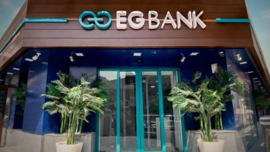 كل المعلومات الضرورية حول بطاقة الخصم المباشر البلاتينية من بنك EGBANK