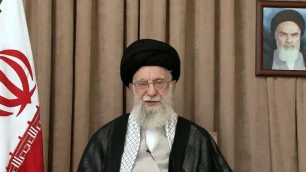 لماذا لوح المرشد الإيراني بشن هجمات على أكبر القواعد العسكرية الأمريكية مجددًا؟ لماذا لوح المرشد الإيراني بشن هجمات على أكبر القواعد العسكرية الأمريكية مجددًا؟