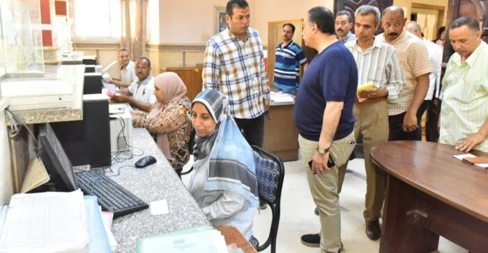 محافظ أسيوط يزور المركز التكنولوجي في منفلوط