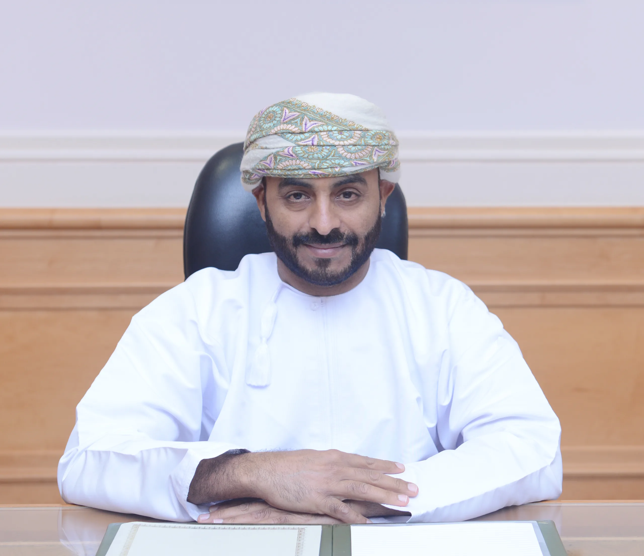 وفقًا للتوجيهات السامية.. مجلس الدولة يُختتم الدورة العادية الثانية من الفصل التشريعي الثامن