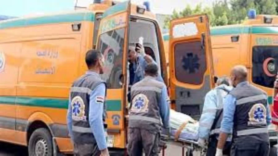 بالأسماء: إصابة 13 عاملًا في حادث انقلاب سيارة نقل بالبحيرة بالأسماء: إصابة 13 عاملًا في حادث انقلاب سيارة نقل بالبحيرة